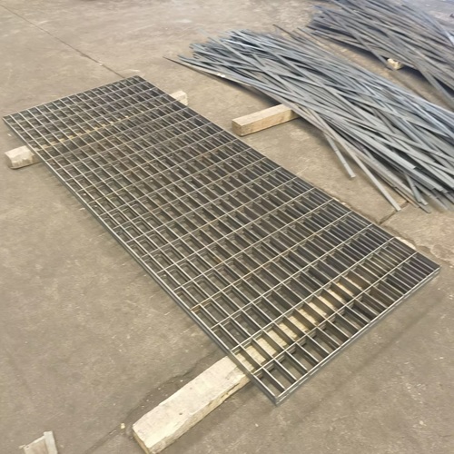 鋼格柵對比傳統材料，優勢竟有這么多？