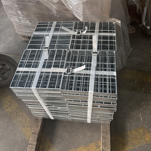 鋼結構走道板鋼格板用途及受力計算